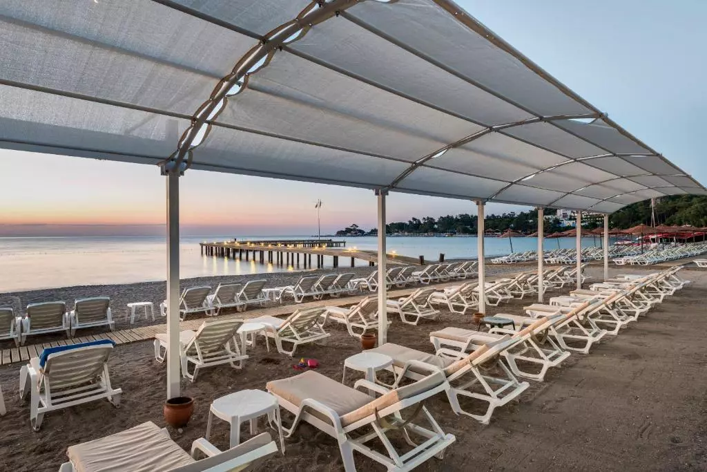 Miarosa Ghazal Resort  BEACH.jpg